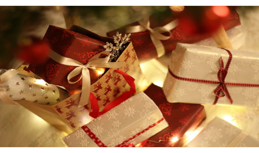 Tipy na vianočné darčeky: čo kúpiť pod stromček v roku 2020?